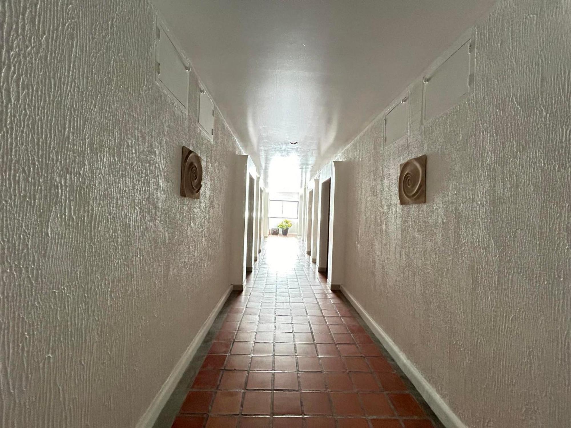 Benyada Lodge - Surin Beach Bagian luar foto