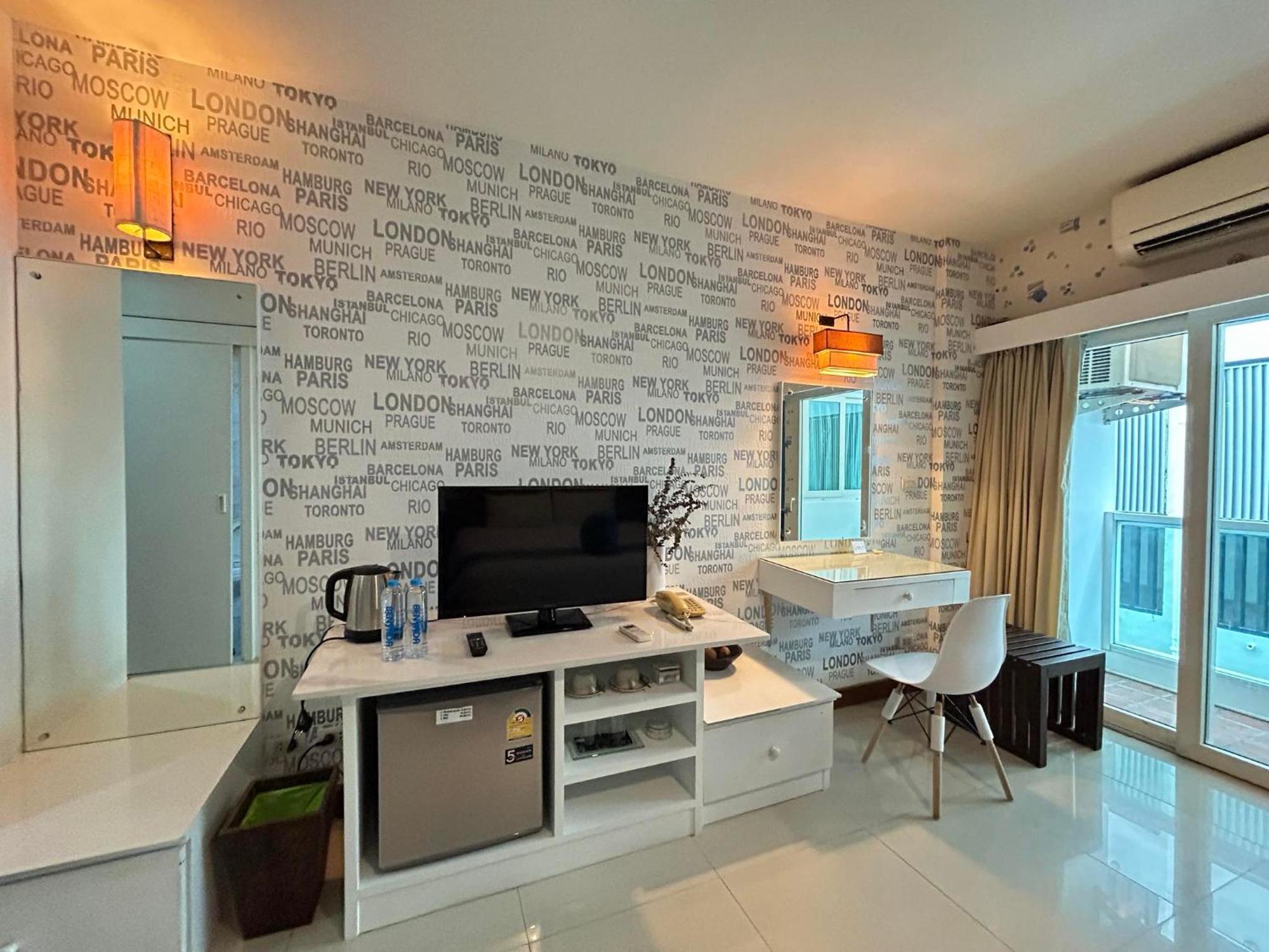 Benyada Lodge - Surin Beach Bagian luar foto