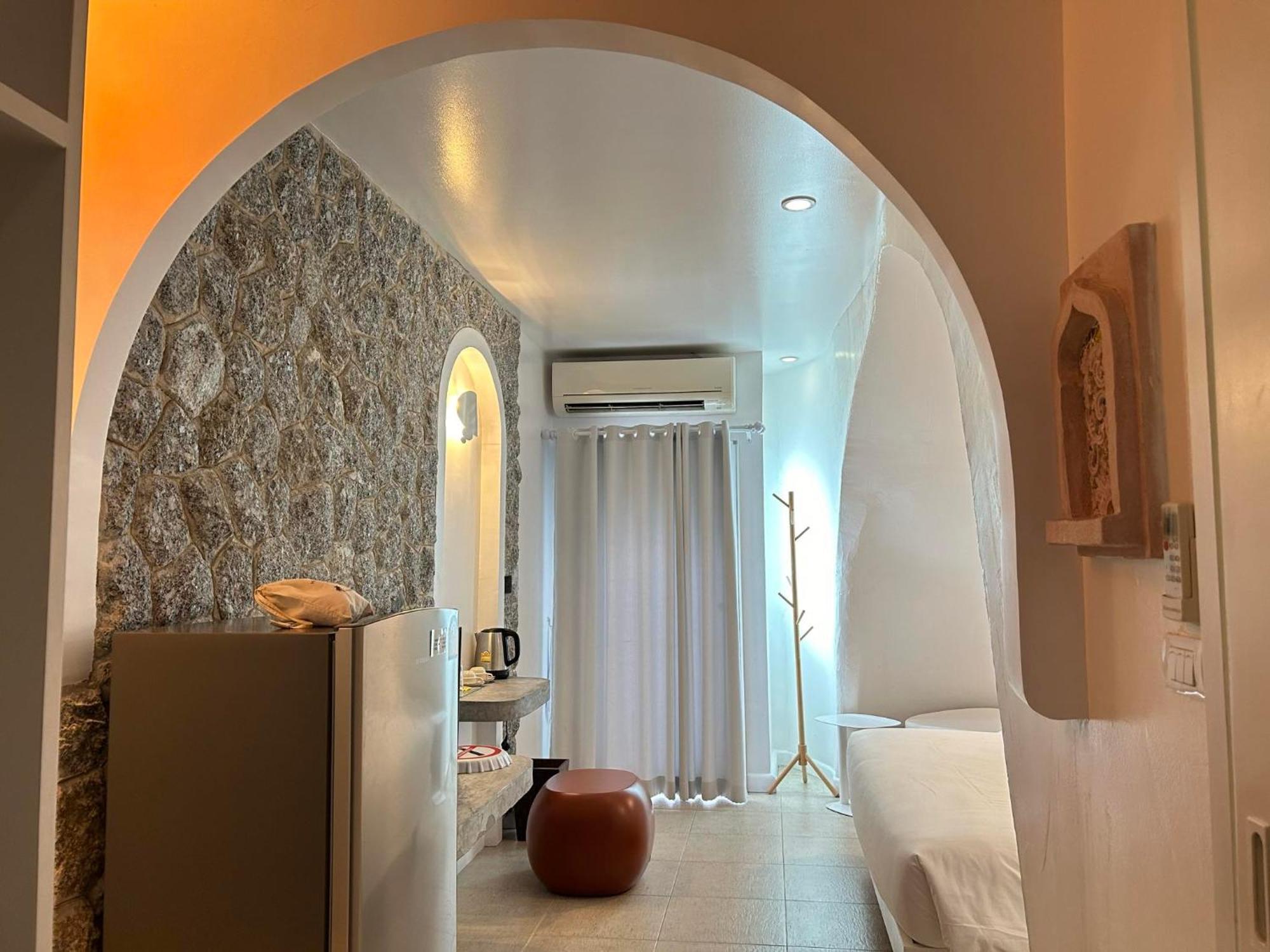 Benyada Lodge - Surin Beach Bagian luar foto