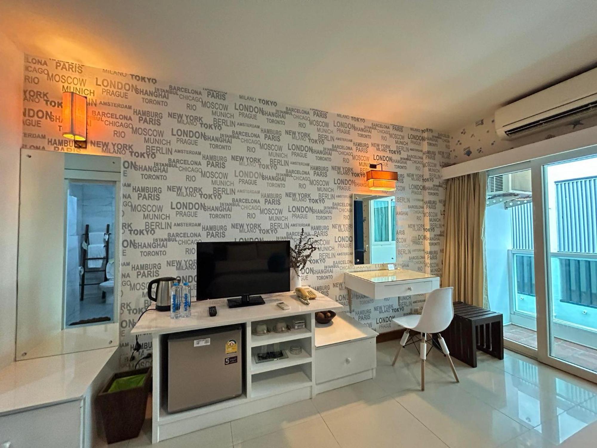 Benyada Lodge - Surin Beach Bagian luar foto